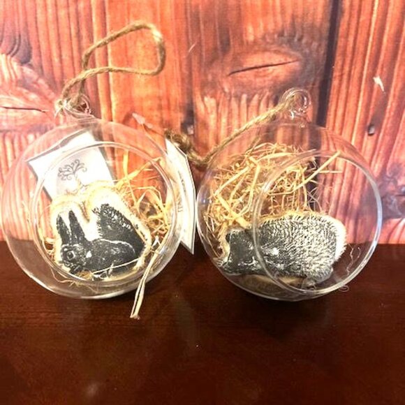 Decorative Glass Hanging Animal Ornaments Set of 2 hedgehog and squirrel - Picture 4 of 7